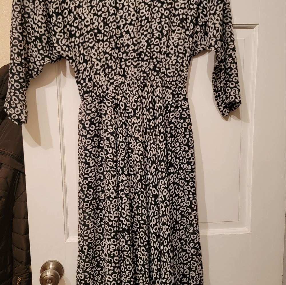 Ms Chaus Dress